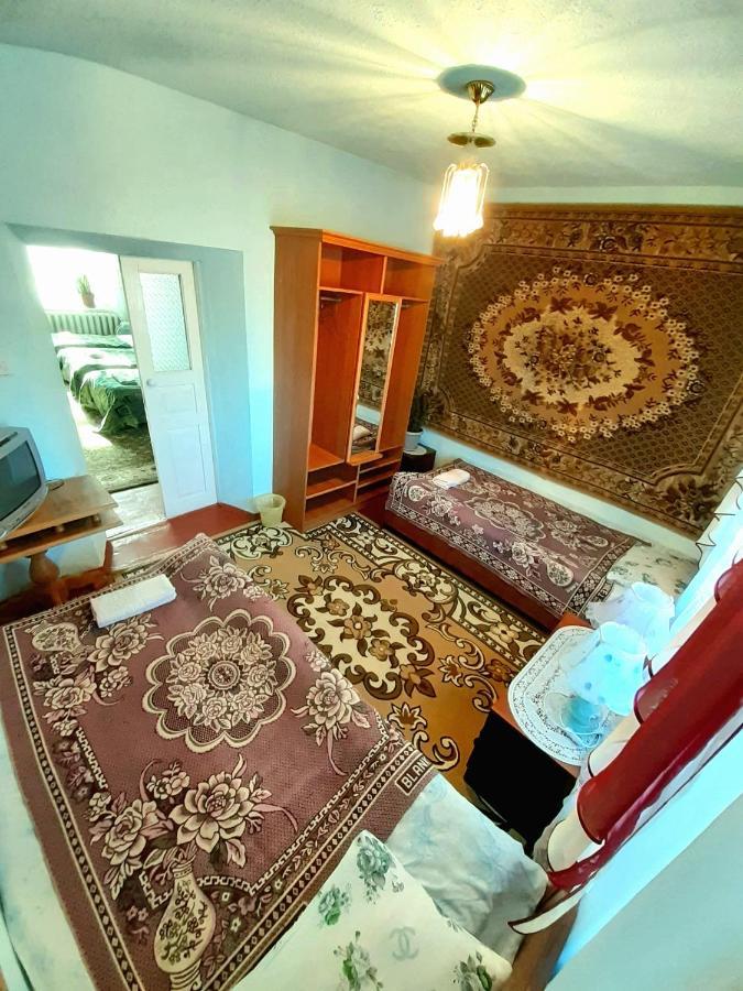 Guesthouse Kishimzhan Talas Exterior photo
